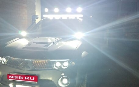 Mitsubishi L200 IV рестайлинг, 2007 год, 2 000 000 рублей, 38 фотография