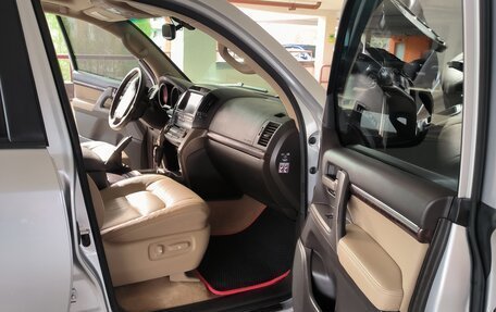 Toyota Land Cruiser 200, 2008 год, 2 400 000 рублей, 6 фотография