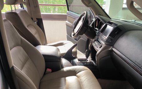 Toyota Land Cruiser 200, 2008 год, 2 400 000 рублей, 8 фотография