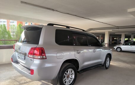 Toyota Land Cruiser 200, 2008 год, 2 400 000 рублей, 18 фотография