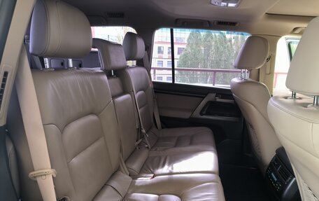 Toyota Land Cruiser 200, 2008 год, 2 400 000 рублей, 23 фотография