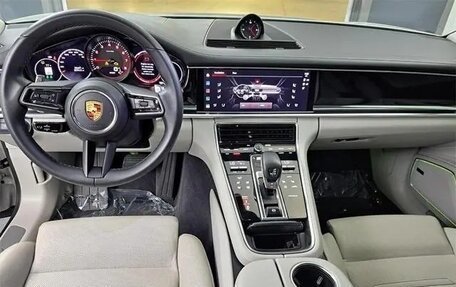 Porsche Panamera II рестайлинг, 2022 год, 9 237 482 рублей, 11 фотография