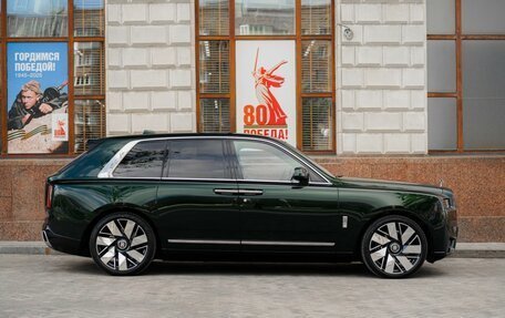 Rolls-Royce Cullinan, 2025 год, 80 000 000 рублей, 9 фотография
