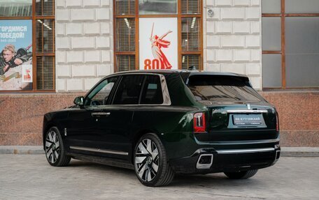 Rolls-Royce Cullinan, 2025 год, 80 000 000 рублей, 13 фотография