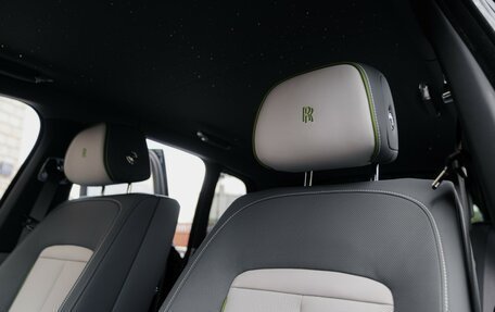 Rolls-Royce Cullinan, 2025 год, 80 000 000 рублей, 33 фотография