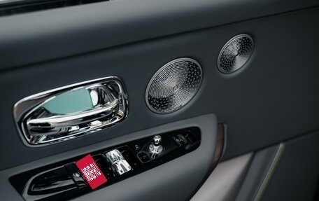 Rolls-Royce Cullinan, 2025 год, 80 000 000 рублей, 30 фотография