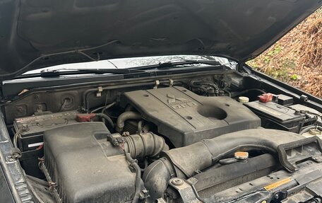 Mitsubishi Pajero IV, 2007 год, 1 090 000 рублей, 19 фотография