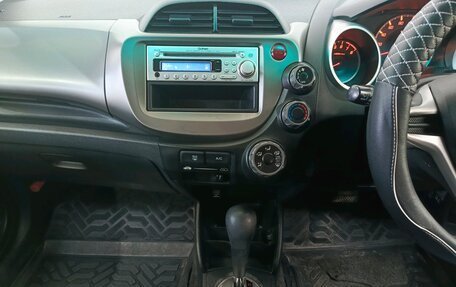 Honda Fit III, 2009 год, 659 000 рублей, 15 фотография