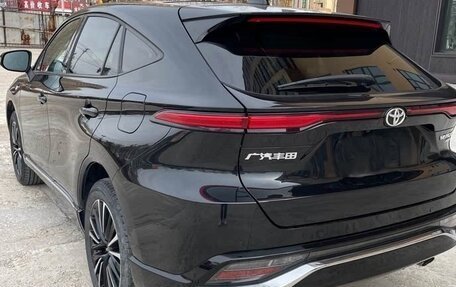 Toyota Venza, 2022 год, 3 650 000 рублей, 4 фотография