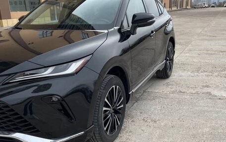 Toyota Venza, 2022 год, 3 650 000 рублей, 19 фотография