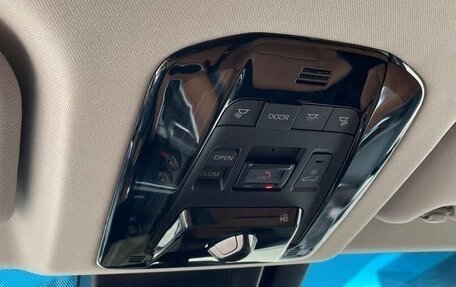 Toyota Venza, 2022 год, 3 650 000 рублей, 14 фотография