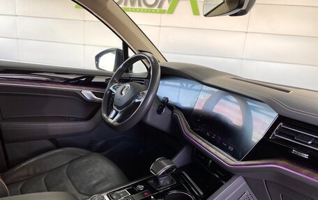 Volkswagen Touareg III, 2018 год, 4 619 000 рублей, 14 фотография