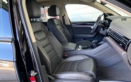 Volkswagen Touareg III, 2018 год, 4 619 000 рублей, 28 фотография