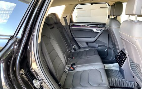 Volkswagen Touareg III, 2018 год, 4 619 000 рублей, 32 фотография