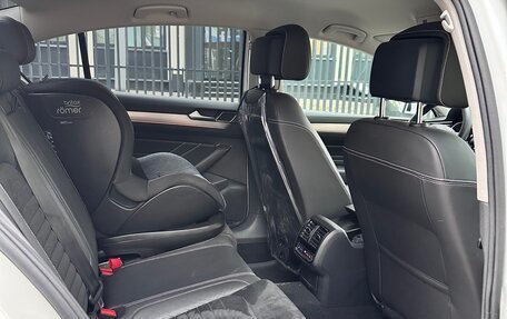 Volkswagen Passat B8 рестайлинг, 2020 год, 3 700 000 рублей, 7 фотография