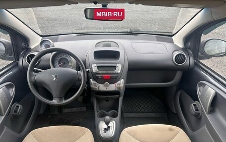 Peugeot 107 I рестайлинг, 2007 год, 329 700 рублей, 10 фотография