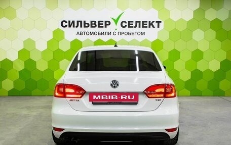Volkswagen Jetta VI, 2013 год, 1 100 000 рублей, 4 фотография