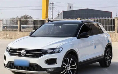 Volkswagen T-Roc I, 2021 год, 1 620 000 рублей, 1 фотография