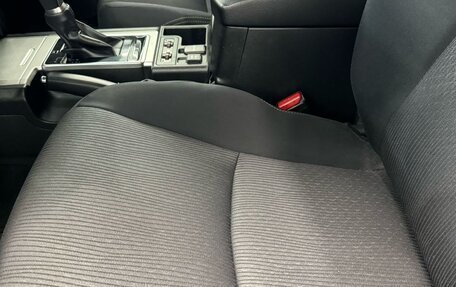 Toyota Land Cruiser Prado 150 рестайлинг 2, 2019 год, 4 900 000 рублей, 7 фотография