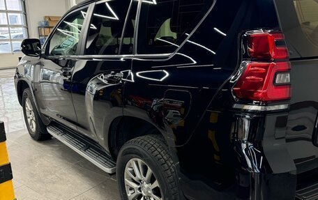 Toyota Land Cruiser Prado 150 рестайлинг 2, 2019 год, 4 900 000 рублей, 3 фотография