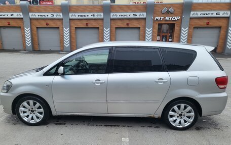 Toyota Ist II, 2003 год, 800 000 рублей, 4 фотография