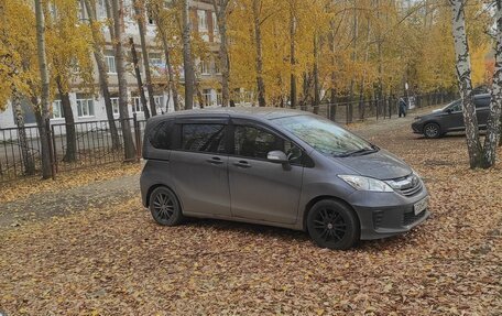 Honda Freed I, 2014 год, 1 230 000 рублей, 6 фотография