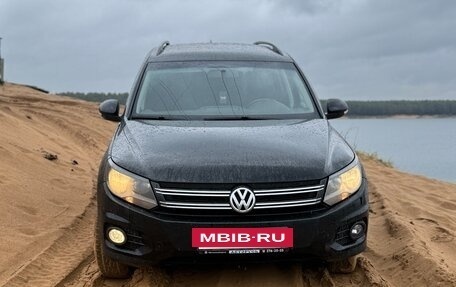 Volkswagen Tiguan I, 2012 год, 1 399 999 рублей, 2 фотография