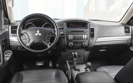 Mitsubishi Pajero IV, 2014 год, 2 599 000 рублей, 6 фотография