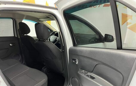 Renault Logan II, 2018 год, 710 000 рублей, 17 фотография