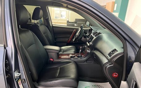 Toyota Highlander III, 2012 год, 1 799 000 рублей, 15 фотография