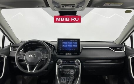 Toyota RAV4, 2022 год, 3 510 000 рублей, 15 фотография