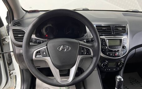 Hyundai Solaris II рестайлинг, 2013 год, 899 000 рублей, 19 фотография