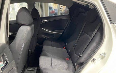 Hyundai Solaris II рестайлинг, 2013 год, 899 000 рублей, 17 фотография