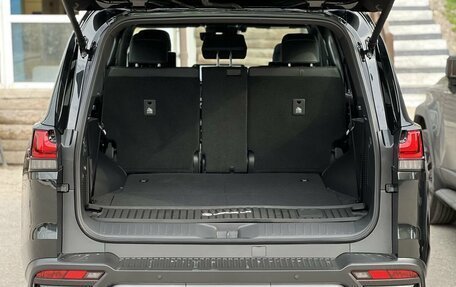 Lexus LX, 2024 год, 18 290 000 рублей, 34 фотография