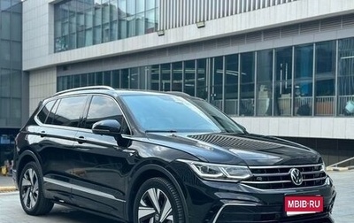 Volkswagen Tiguan II, 2023 год, 3 760 000 рублей, 1 фотография