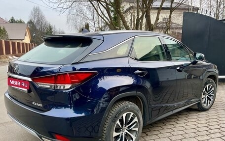 Lexus RX IV рестайлинг, 2020 год, 4 700 000 рублей, 28 фотография