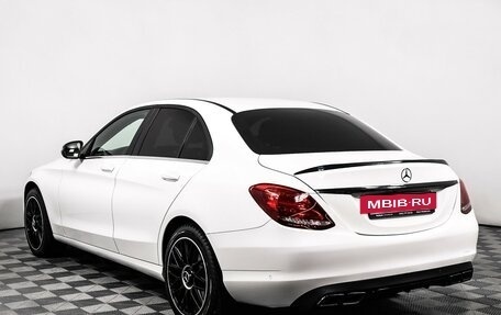 Mercedes-Benz C-Класс, 2017 год, 1 983 000 рублей, 7 фотография