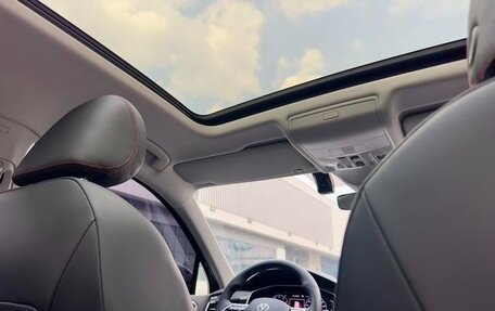 Volkswagen Tiguan II, 2023 год, 3 760 000 рублей, 14 фотография