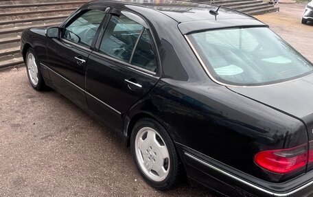 Mercedes-Benz E-Класс, 2001 год, 645 000 рублей, 2 фотография