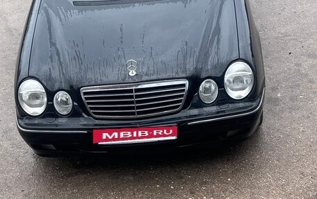 Mercedes-Benz E-Класс, 2001 год, 645 000 рублей, 5 фотография