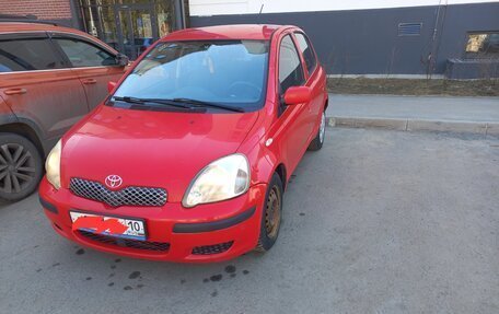 Toyota Yaris I рестайлинг, 2003 год, 300 000 рублей, 2 фотография