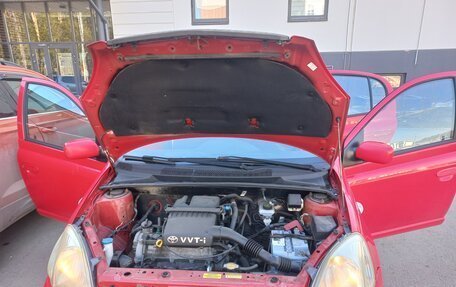 Toyota Yaris I рестайлинг, 2003 год, 300 000 рублей, 10 фотография