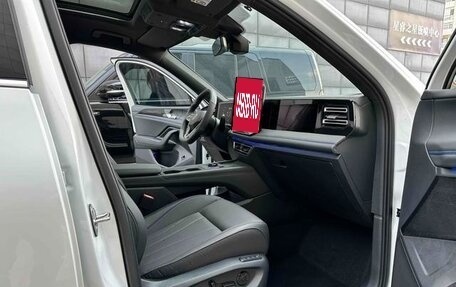 Volkswagen Tiguan, 2024 год, 3 570 000 рублей, 11 фотография
