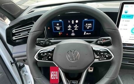 Volkswagen Tiguan, 2024 год, 3 570 000 рублей, 8 фотография