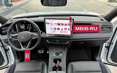 Volkswagen Tiguan, 2024 год, 3 570 000 рублей, 7 фотография