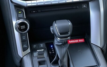 Toyota Land Cruiser, 2024 год, 13 490 000 рублей, 23 фотография