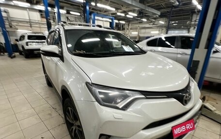 Toyota RAV4, 2016 год, 2 099 000 рублей, 1 фотография