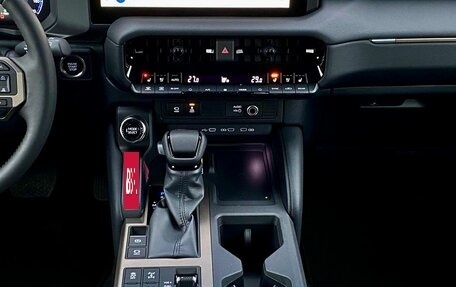 Toyota Land Cruiser Prado, 2024 год, 11 400 000 рублей, 26 фотография