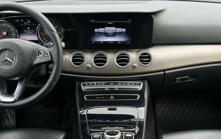 Mercedes-Benz E-Класс, 2017 год, 2 650 000 рублей, 14 фотография