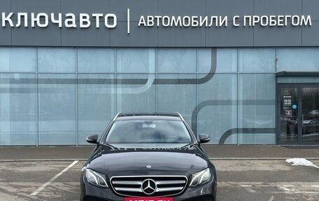 Mercedes-Benz E-Класс, 2017 год, 2 650 000 рублей, 2 фотография